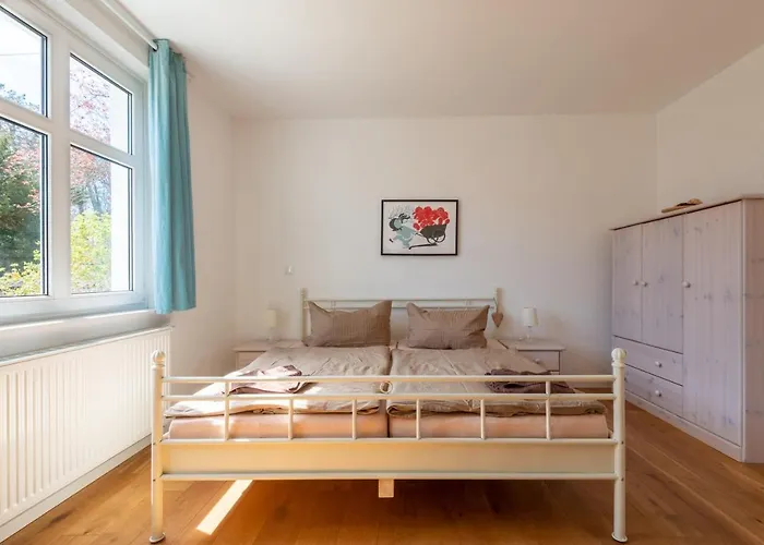 Himbeere Mit Grossem Garten 格拉尔-米里茨